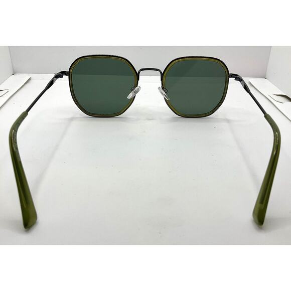 A.J. Morgan Women’s Sunglasses (lot of 2) Polarized Lenses Multicolor Frames - Picture 9 of 11